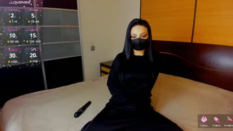 Snapshot of habibi_moon chatting on 01/17/25, 03:34 Linda online show from 01/17/25, 03:34