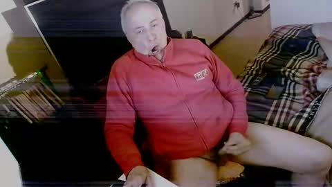 Snapshot of hacknoob62 chatting on 01/13/25, 06:05 hacknoob62 online show from 01/13/25, 06:05