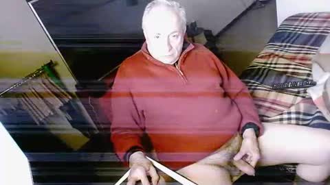 Snapshot of hacknoob62 chatting on 01/25/25, 05:40 hacknoob62 online show from 01/25/25, 05:40