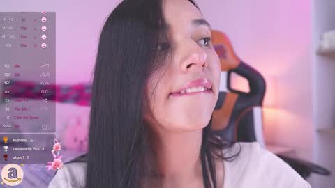 Snapshot of hade_collinss chatting on 01/27/25, 08:49 Hade online show from 01/27/25, 08:49