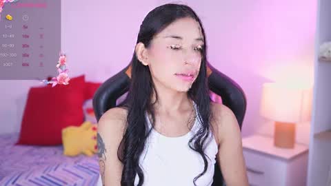 Snapshot of hade_collinss chatting on 03/06/25, 06:26 Hade online show from 03/06/25, 06:26