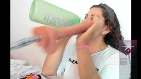 hade_cute2 online show from 01/09/25, 08:01