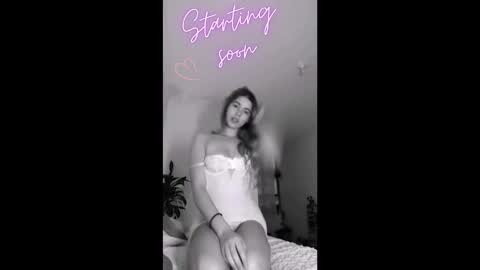 Snapshot of hade_sea chatting on 11/23/25, 05:02 Hade online show from 11/23/25, 05:02