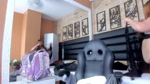 Snapshot of hadelyn_lee chatting on 04/27/26, 03:37 hadelyn_lee online show from 04/27/26, 03:37