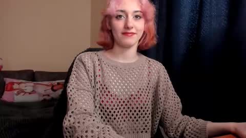 Snapshot of hadley_mills chatting on 02/11/26, 12:21 hadley online show from 02/11/26, 12:21