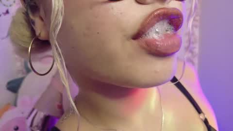 Snapshot of haelycute chatting on 03/07/26, 02:08 Haely online show from 03/07/26, 02:08