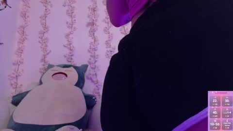 Snapshot of haelycute chatting on 03/21/26, 11:30 Haely online show from 03/21/26, 11:30