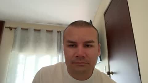 Snapshot of hagen2704 chatting on 07/31/26, 02:49 hagen2704 online show from 07/31/26, 02:49