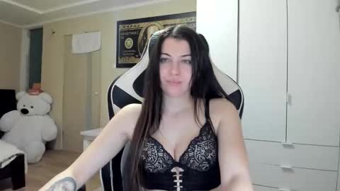 Sk     pe     Anya388109 online show from 11/05/25, 10:54