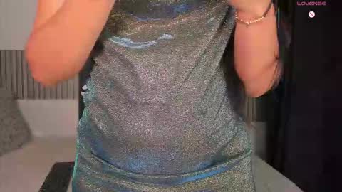 laura online show from 02/12/26, 01:39