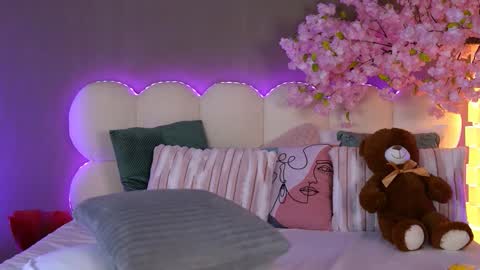 Snapshot of hailey_madow chatting on 03/11/26, 09:59 Hailey online show from 03/11/26, 09:59