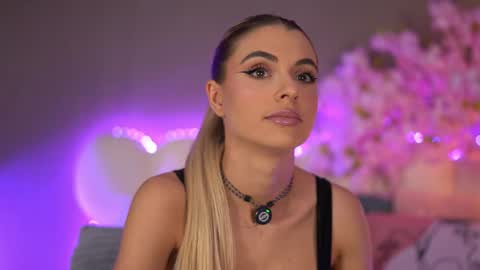 Snapshot of hailey_madow chatting on 07/19/26, 07:34 Hailey online show from 07/19/26, 07:34