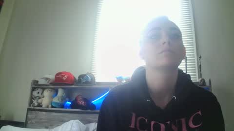 Hailey and d online show from 02/28/25, 08:18