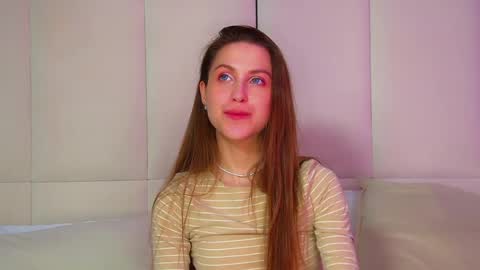 Snapshot of haileyarden chatting on 07/15/26, 08:14 Hailey online show from 07/15/26, 08:14