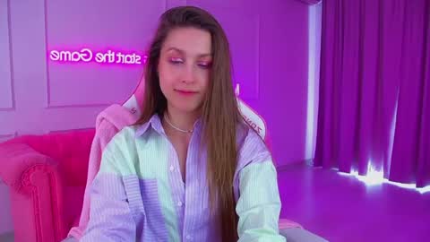 Snapshot of haileyarden chatting on 07/20/26, 10:39 Hailey online show from 07/20/26, 10:39