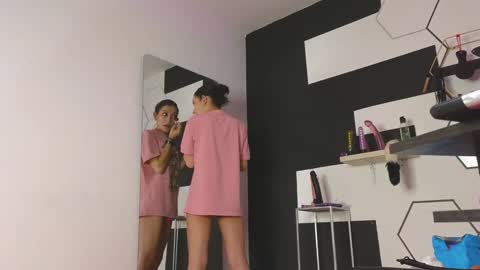 Snapshot of haileycat_ chatting on 01/17/25, 11:29 haileycat_ online show from 01/17/25, 11:29