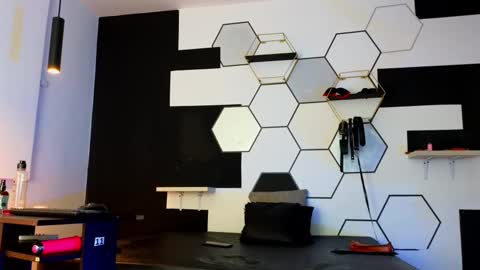 Snapshot of haileycat_ chatting on 02/21/25, 05:46 haileycat_ online show from 02/21/25, 05:46