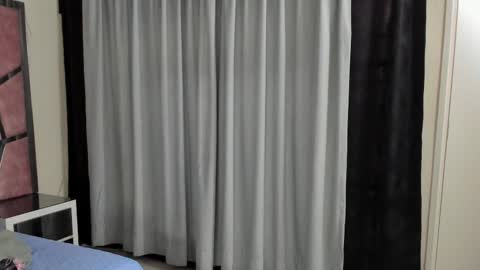 Hailey online show from 09/19/25, 11:44