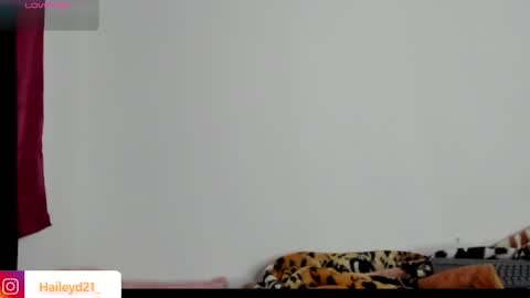 Hailey online show from 01/05/26, 10:46