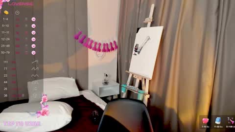 Snapshot of haileyfoxy chatting on 02/23/25, 11:44 Hailey online show from 02/23/25, 11:44