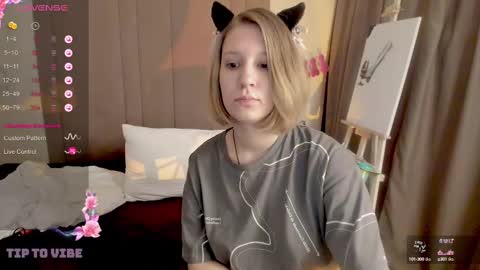 Snapshot of haileyfoxy chatting on 03/01/25, 12:23 Hailey online show from 03/01/25, 12:23