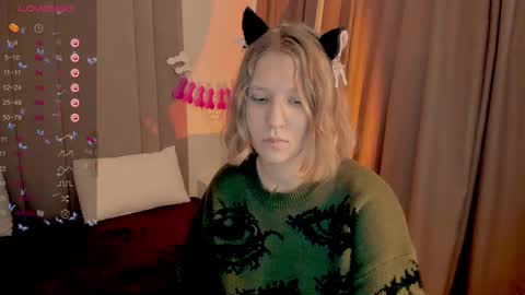 Snapshot of haileyfoxy chatting on 03/05/25, 08:10 Hailey online show from 03/05/25, 08:10