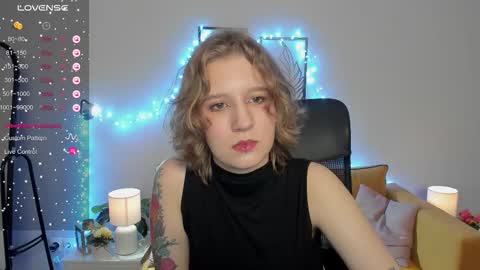 Snapshot of haileyfoxy chatting on 09/28/25, 08:52 Hailey online show from 09/28/25, 08:52