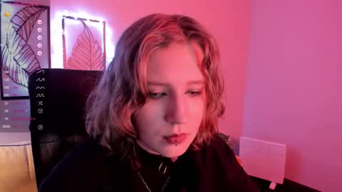 Snapshot of haileyfoxy chatting on 11/07/25, 08:58 Hailey online show from 11/07/25, 08:58