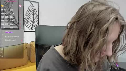 Snapshot of haileyfoxy chatting on 02/26/26, 12:59 Hailey online show from 02/26/26, 12:59