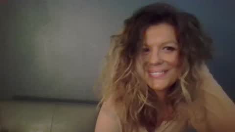 Hailey online show from 12/13/25, 07:40