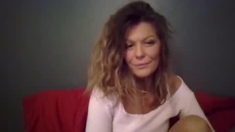 Hailey online show from 12/19/25, 01:45