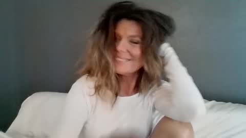 Hailey online show from 01/17/26, 07:39