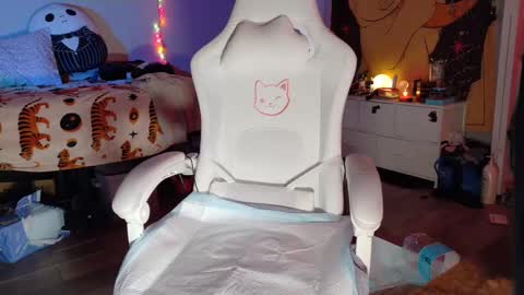 Snapshot of haileysquirts chatting on 03/08/25, 12:09 Hailey online show from 03/08/25, 12:09