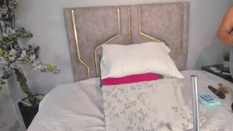 haileystonei online show from 01/07/26, 11:34