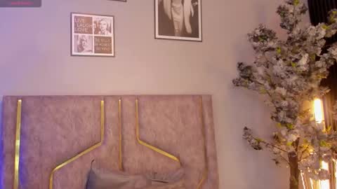 haileystonei online show from 02/12/26, 11:38