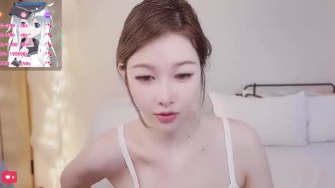 Hailili online show from 10/19/25, 11:49