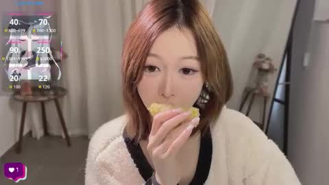 Hailili online show from 12/15/25, 12:26