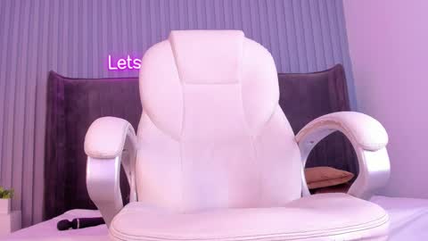 Haily online show from 02/15/25, 11:58