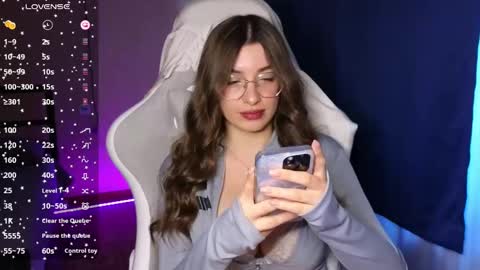 HailyHeavenly online show from 02/19/25, 02:12