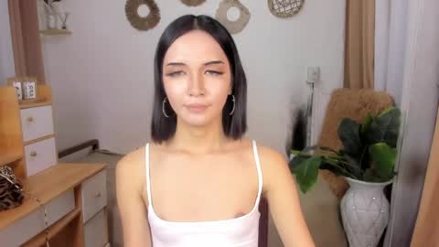 Snapshot of hailyourqueenofsatisfaction chatting on 04/23/26, 12:29 Haily online show from 04/23/26, 12:29