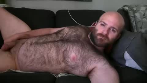 Hairiest Bear online show from 06/01/26, 02:41