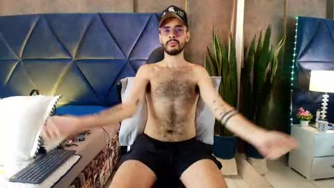 Snapshot of hairy_diamond chatting on 11/19/25, 03:06 H A I R Y D I A M O N D online show from 11/19/25, 03:06