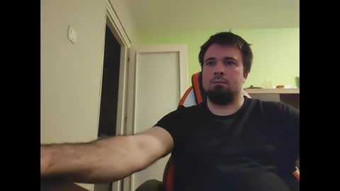 hairy_guy007 online show from 02/14/25, 07:02