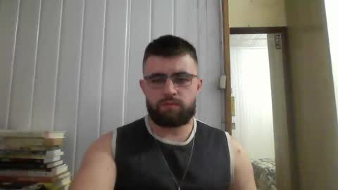 Snapshot of hairy_man_69_ chatting on 12/29/24, 05:33 horny online show from 12/29/24, 05:33