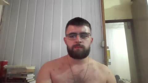 Snapshot of hairy_man_69_ chatting on 01/05/25, 05:30 horny online show from 01/05/25, 05:30