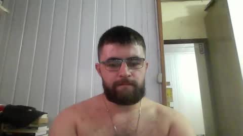 Snapshot of hairy_man_69_ chatting on 01/10/25, 03:50 horny online show from 01/10/25, 03:50