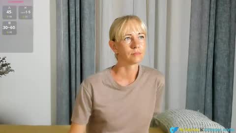 Christine -  online show from 12/04/25, 12:47