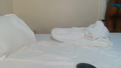 Snapshot of hairy_squiter chatting on 09/10/25, 09:04 Zaraha online show from 09/10/25, 09:04