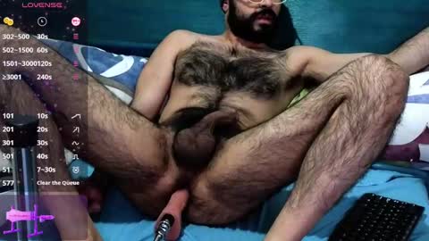 Snapshot of hairyale chatting on 12/31/24, 11:39 Hairyale online show from 12/31/24, 11:39