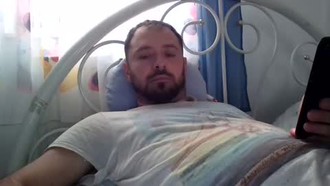 Snapshot of hairyalltime chatting on 01/24/25, 08:23 Andrew online show from 01/24/25, 08:23